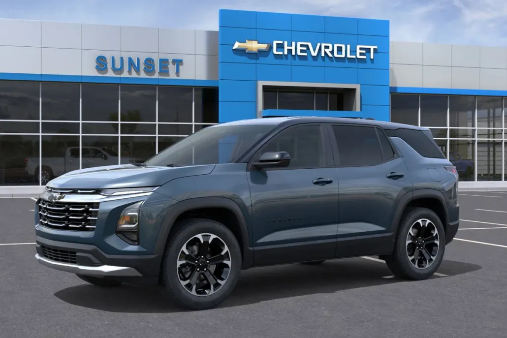 2026 Chevrolet Equinox LT photo 1