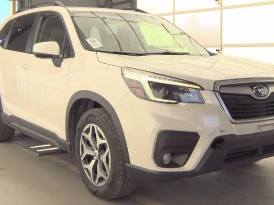 2021 Subaru Forester Premium photo 1