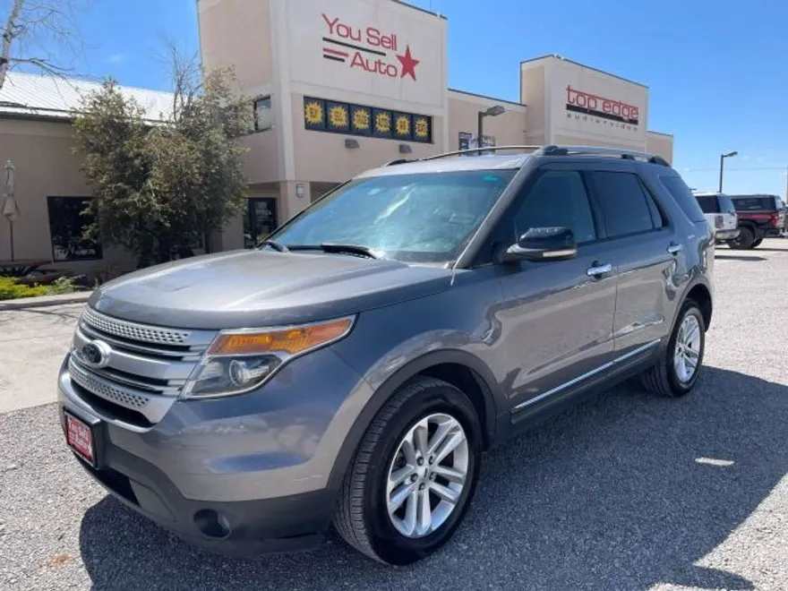 2013 Ford Explorer XLT Sport photo 1
