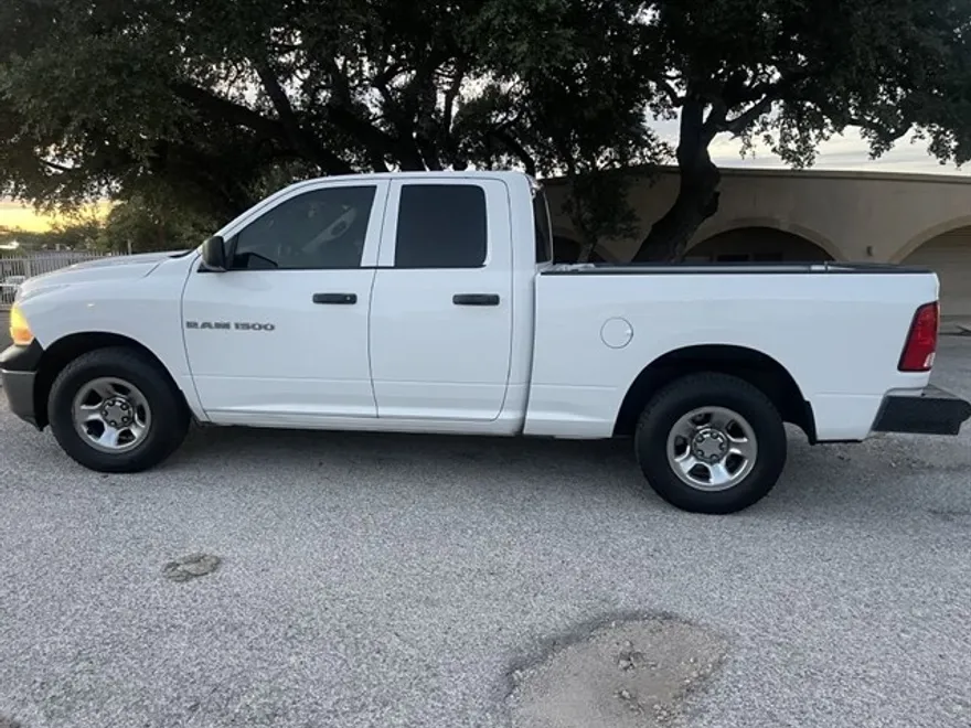 2011 Dodge Ram ST photo 1
