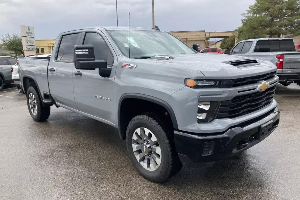 2025 Chevrolet Silverado 2500HD Custom photo 1