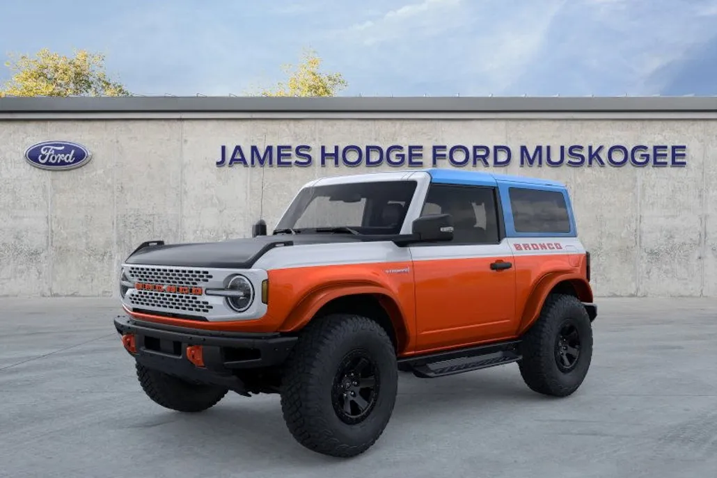 2025 Ford Bronco First Edition photo 1