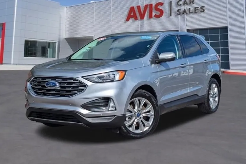 2022 Ford Edge Titanium photo 1