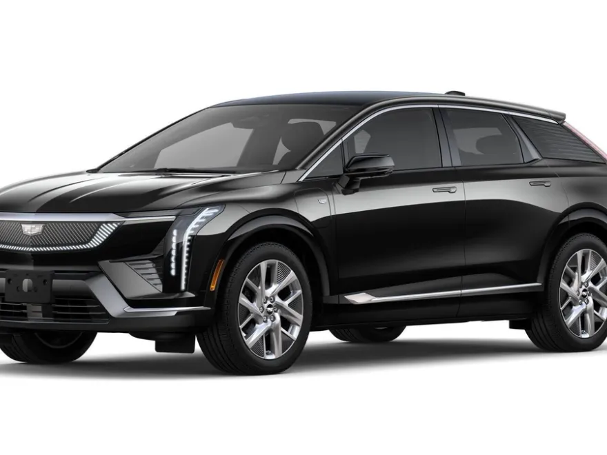 2025 Cadillac Optiq Luxury photo 1