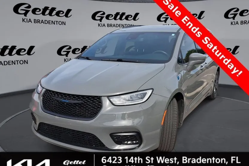 2021 Chrysler Pacifica Hybrid Touring L photo 1