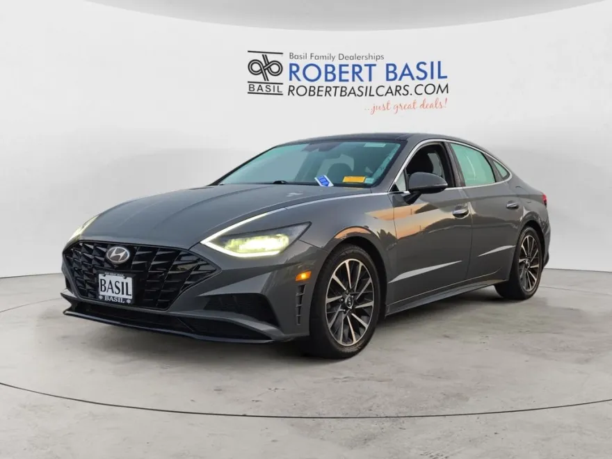 2022 Hyundai Sonata Limited photo 1
