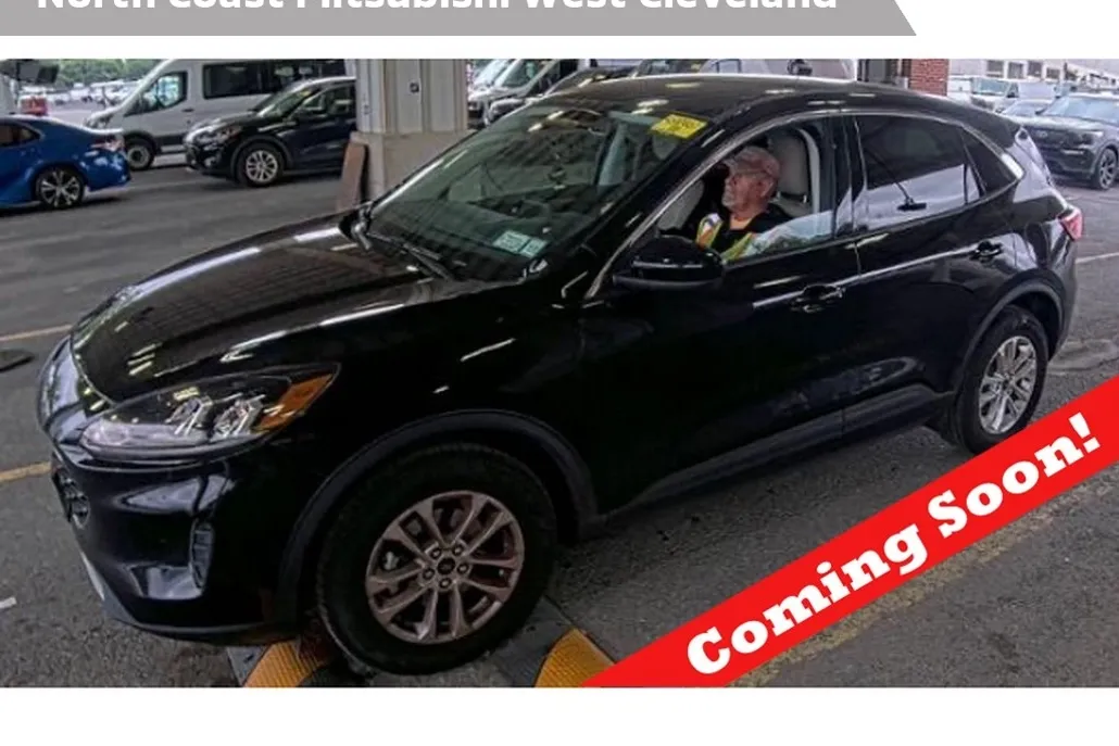 2021 Ford Escape Hybrid SE photo 1