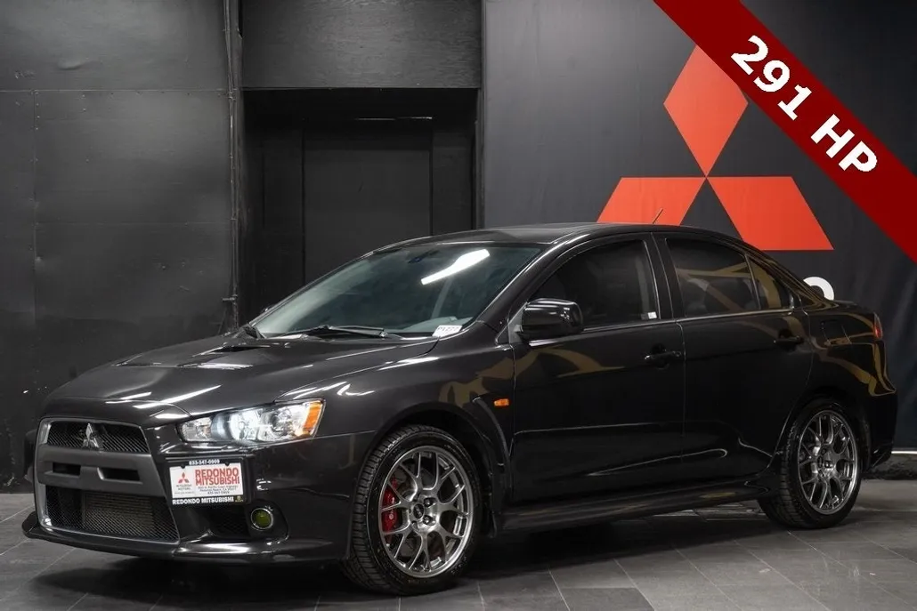 2010 Mitsubishi Lancer Evolution MR photo 1
