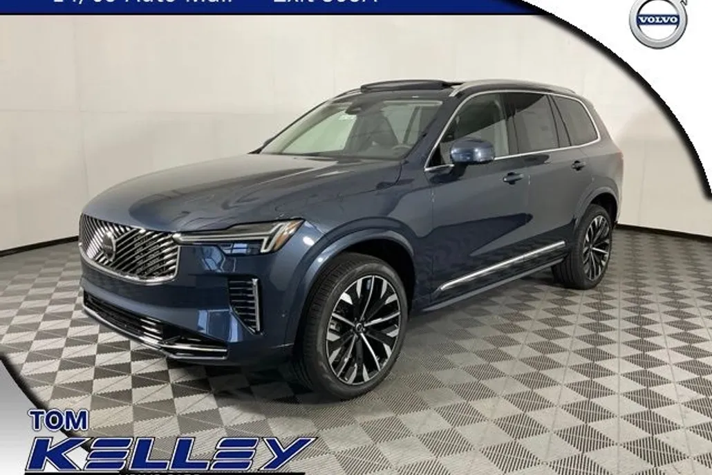 2026 Volvo XC90 B5 Plus photo 1