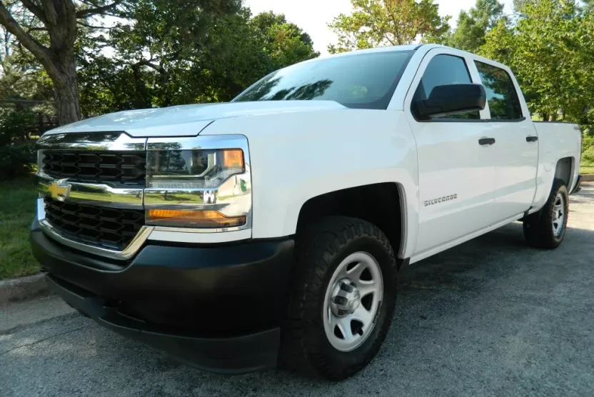 2016 Chevrolet Silverado 1500 photo 1