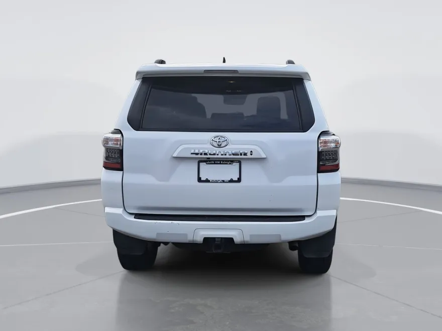2024 Toyota 4Runner SR5 Premium photo 1