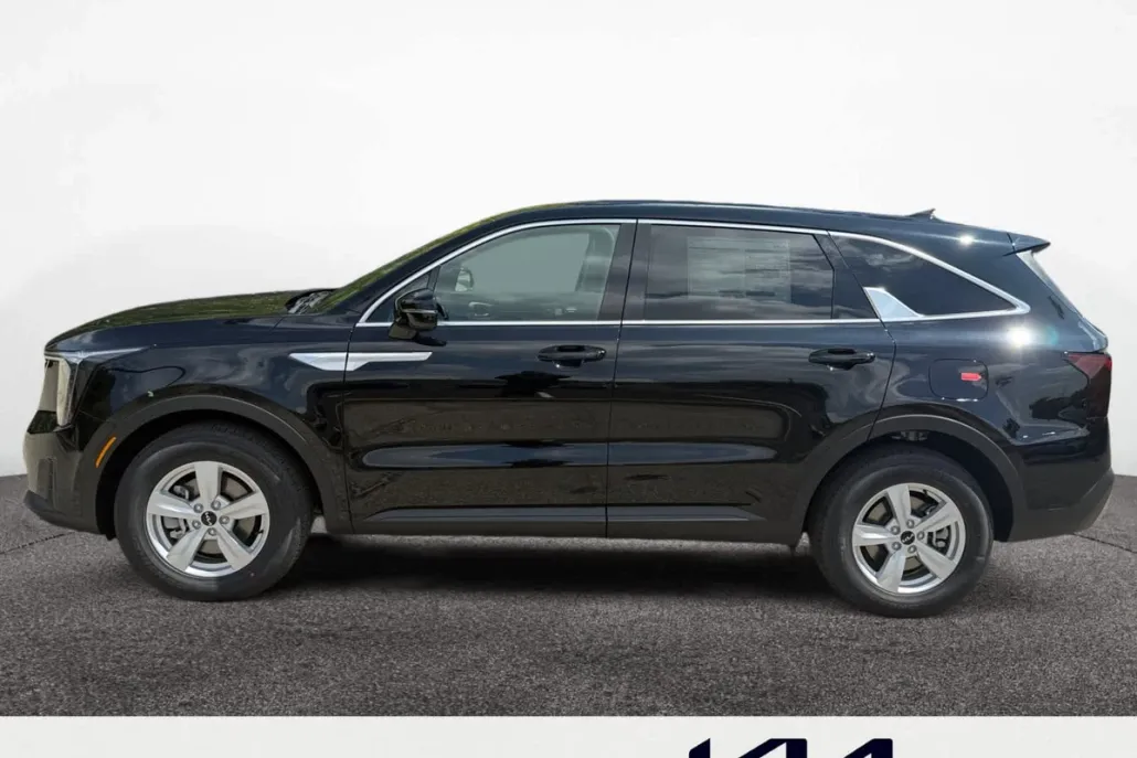 2026 Kia Sorento LX photo 1