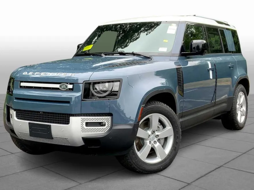 2025 Land Rover Defender 110 S photo 1