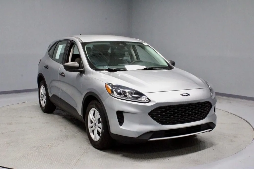 2021 Ford Escape S photo 1