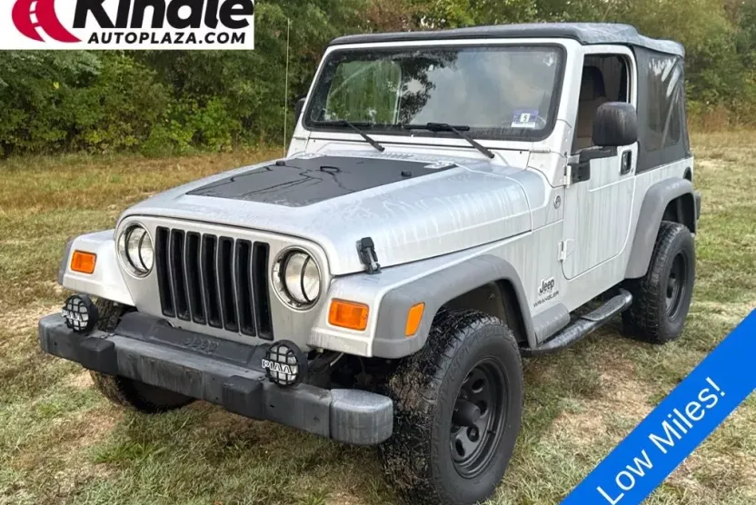 2005 Jeep Wrangler SE photo 1