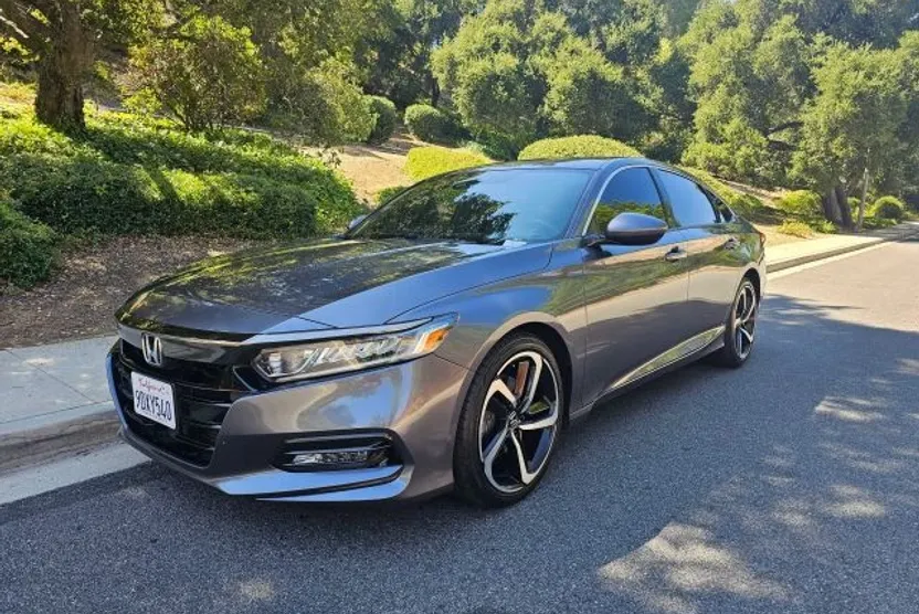 2020 Honda Accord Sport photo 1