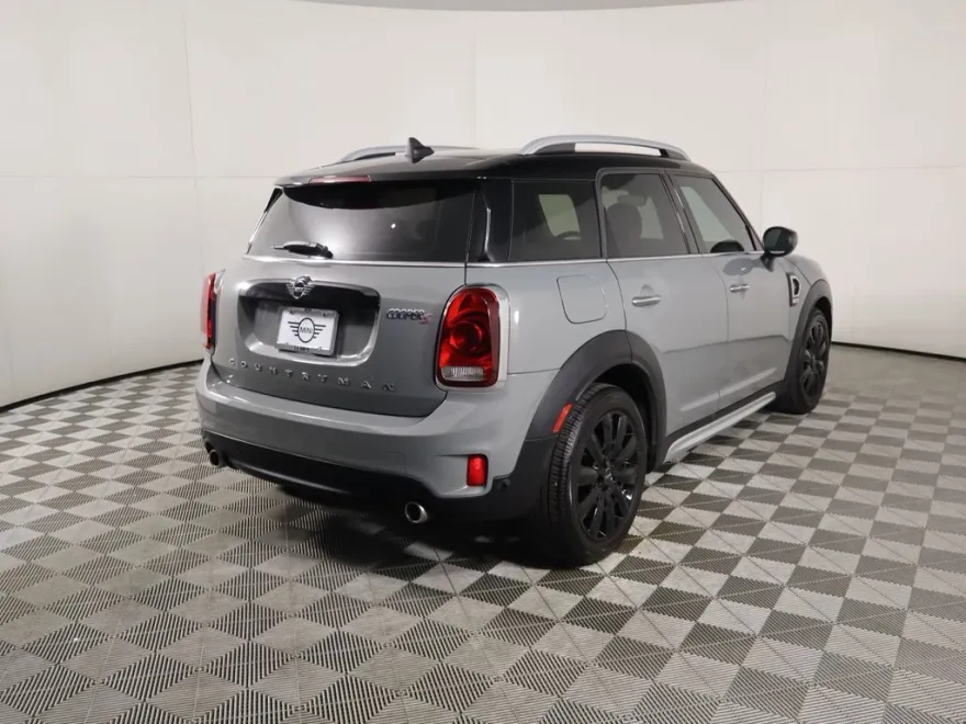 2020 Mini Countryman Signature photo 1