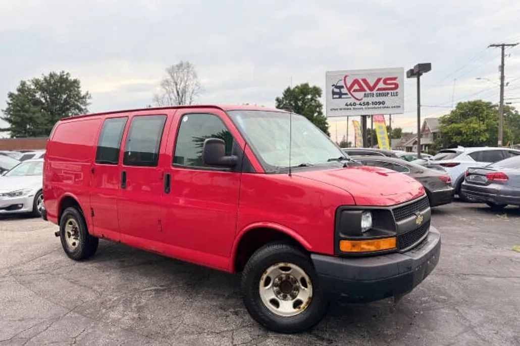 2016 Chevrolet Express 3500 Cargo photo 1