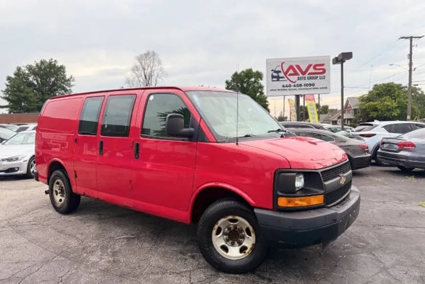 2016 Chevrolet Express 3500 Cargo photo 1