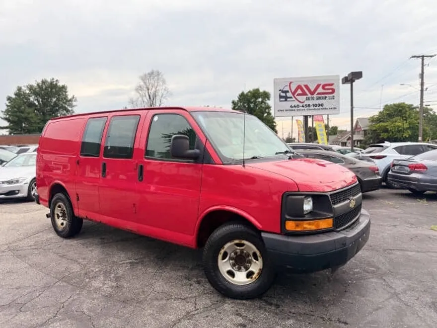 2016 Chevrolet Express 3500 Cargo photo 1