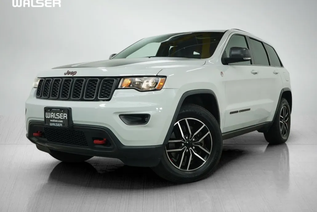 2021 Jeep Grand Cherokee Trailhawk photo 1