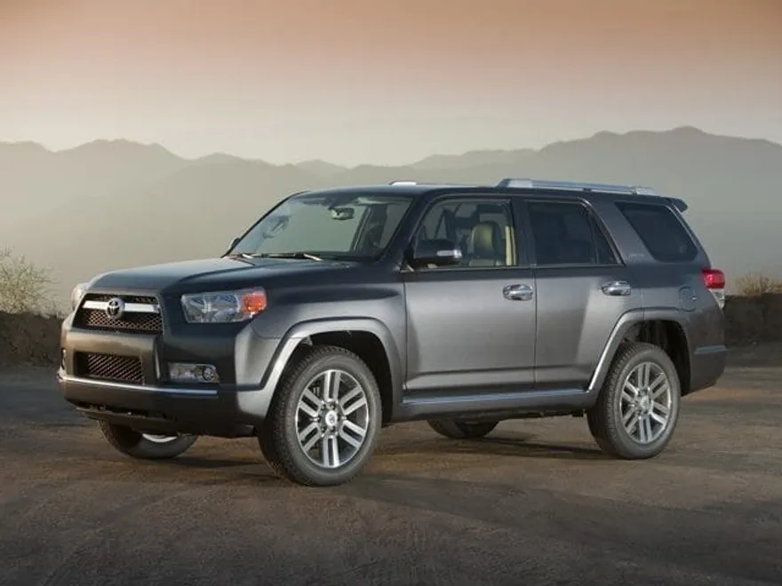 2011 Toyota 4Runner SR5 photo 1