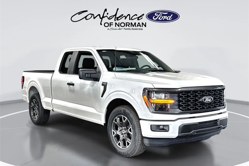 2025 Ford F-150 STX photo 1