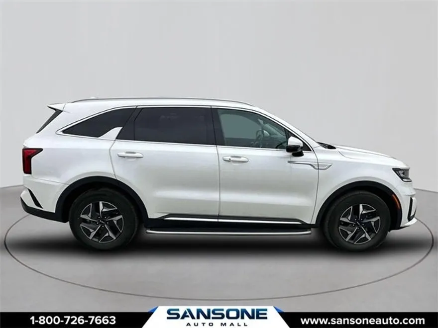2022 Kia Sorento Hybrid S photo 1