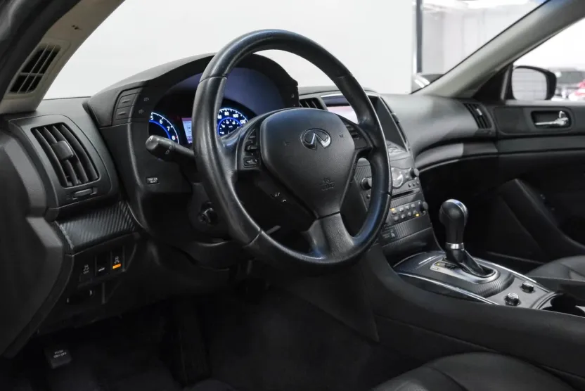 2015 Infiniti Q60 Journey Coupe photo 1