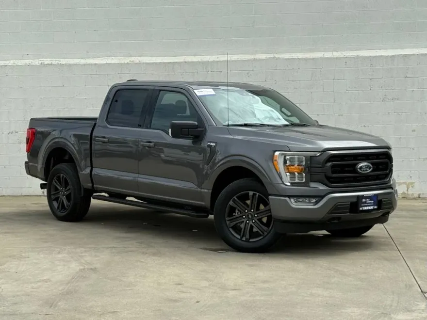 2021 Ford F-150 XLT photo 1