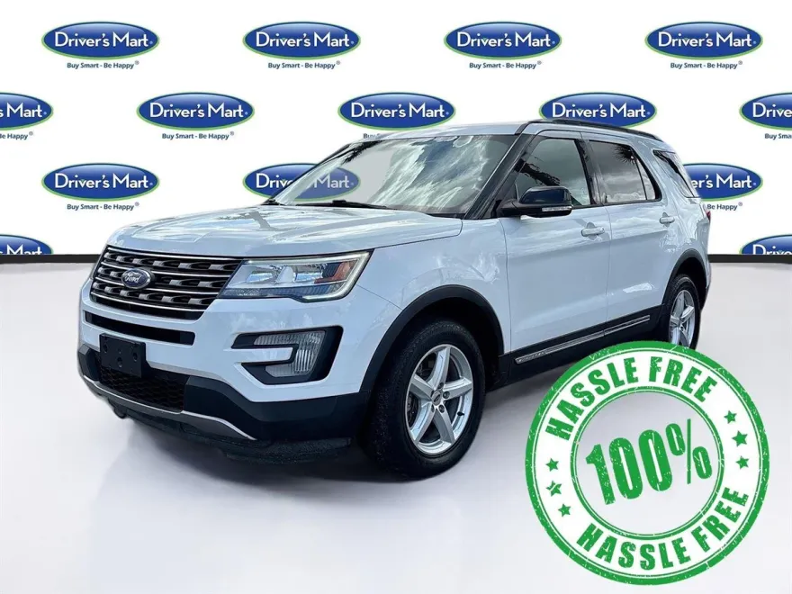 2017 Ford Explorer XLT photo 1