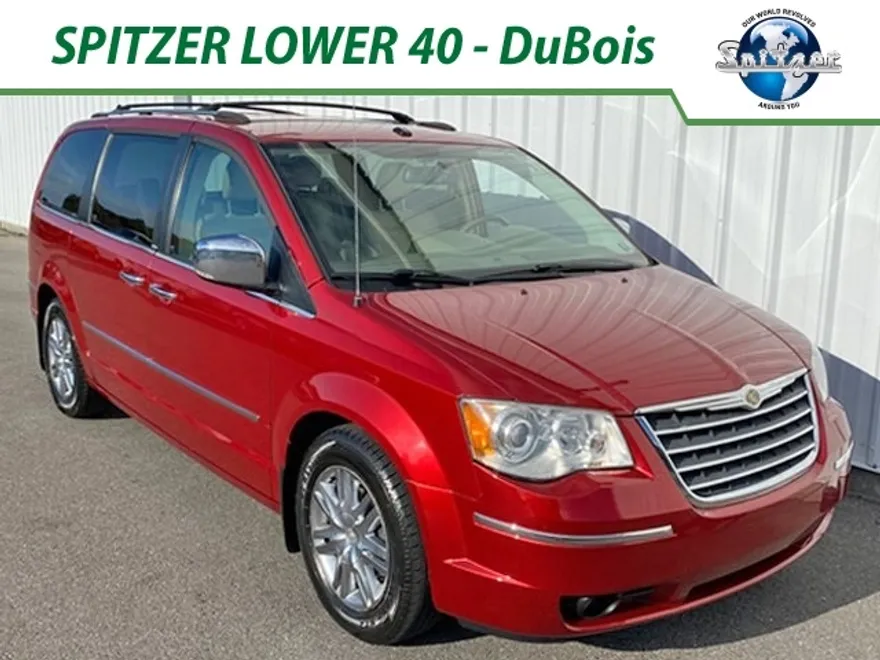 2010 Chrysler Town & Country Limited photo 1
