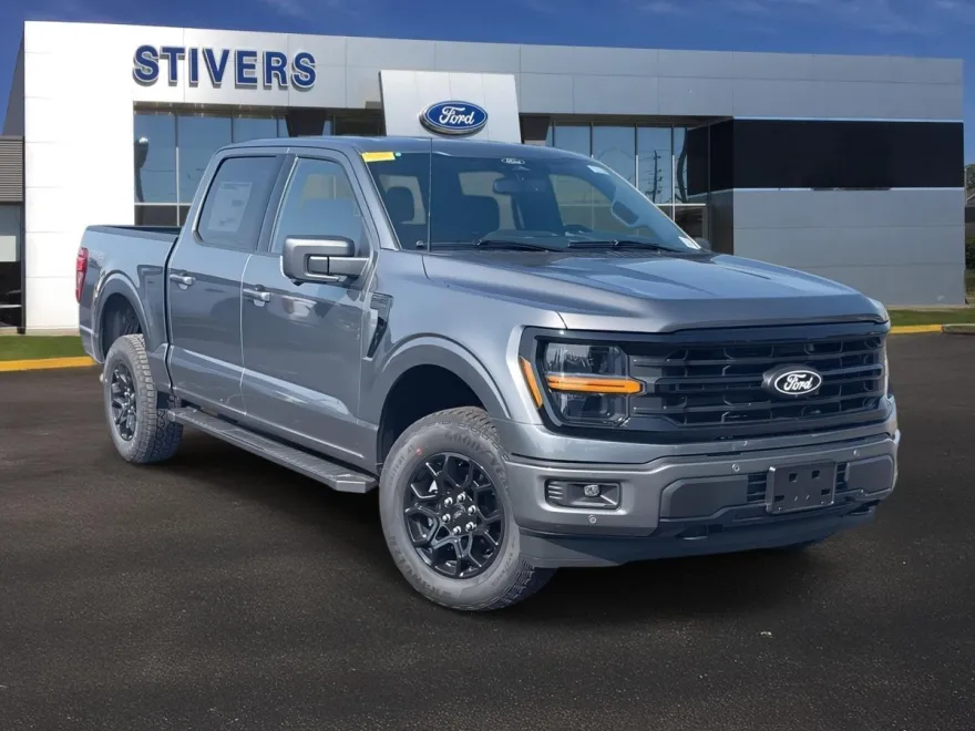 2025 Ford F-150 XLT photo 1
