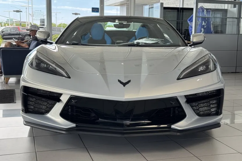 2023 Chevrolet Corvette Stingray 3LT photo 1