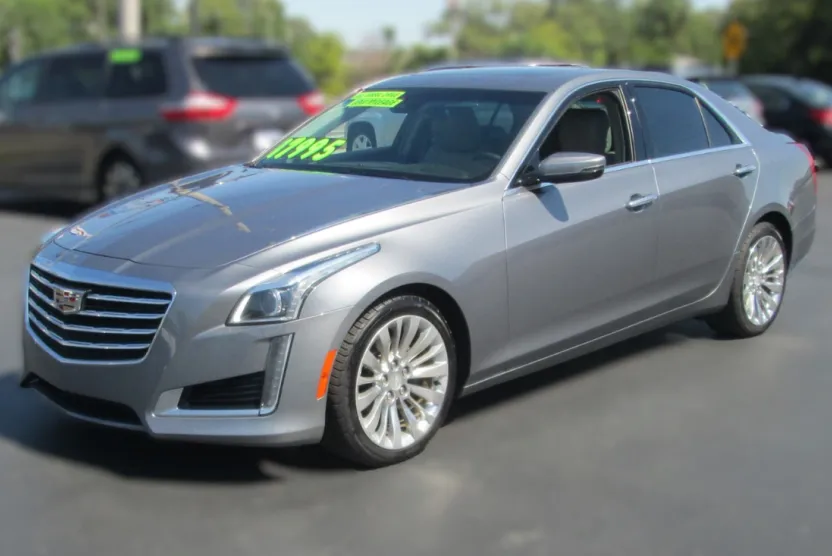 2018 Cadillac CTS Luxury photo 1