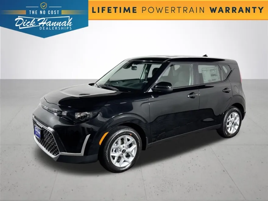 2025 Kia Soul LX photo 1