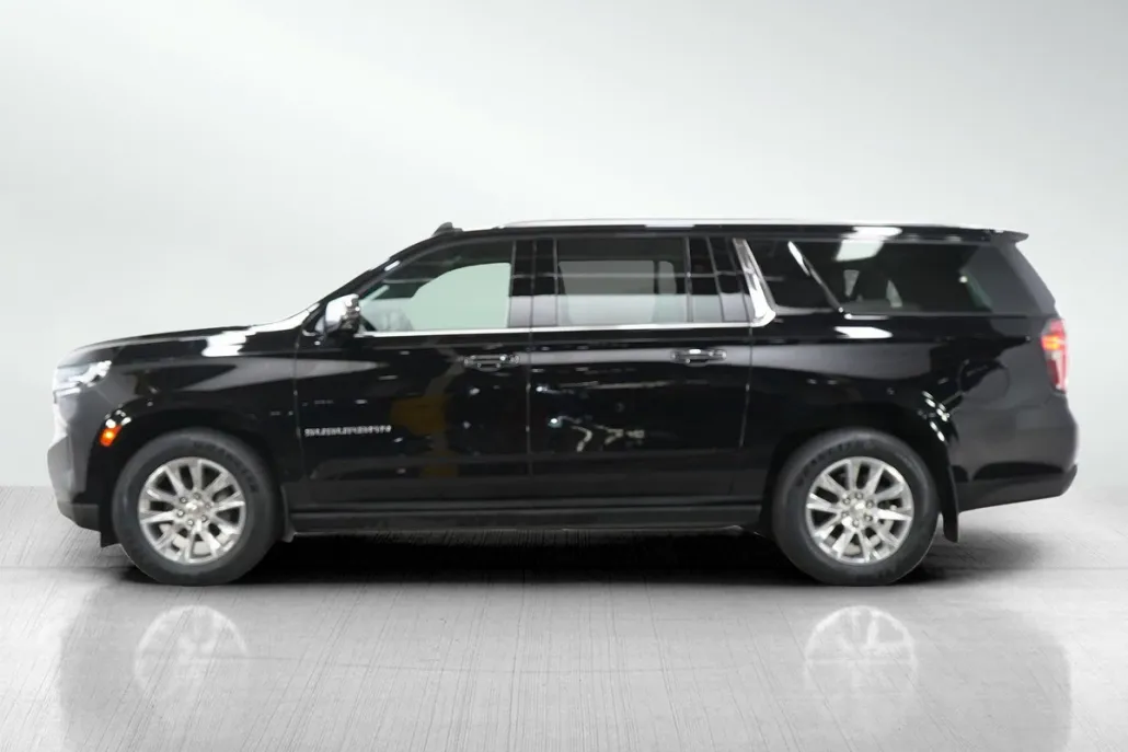 2023 Chevrolet Suburban Premier photo 1