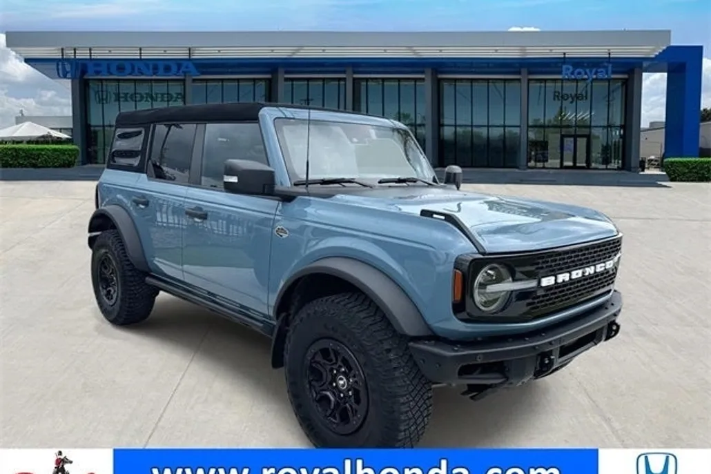 2023 Ford Bronco Wildtrak photo 1