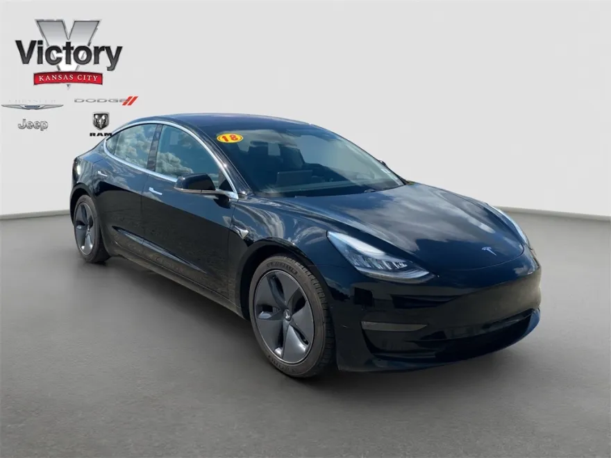 2018 Tesla Model 3 Long Range photo 1