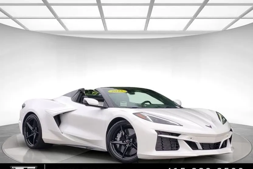 2025 Chevrolet Corvette E-Ray 2LZ photo 1
