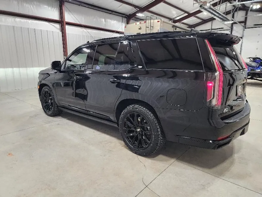 2021 Cadillac Escalade Sport Platinum photo 1