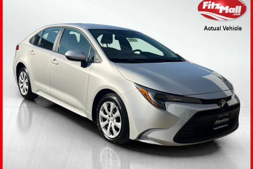 2024 Toyota Corolla LE photo 1