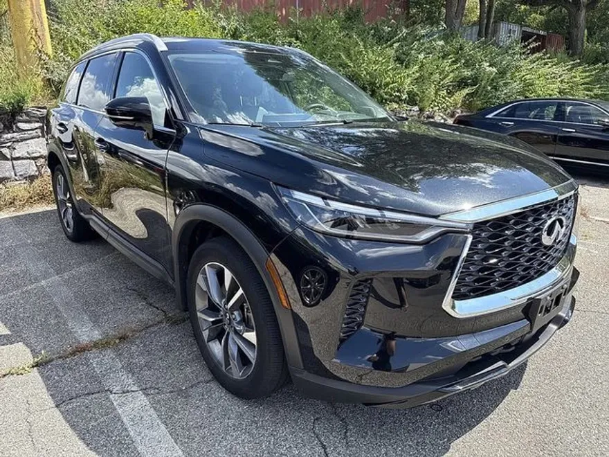 2024 Infiniti QX60 Luxe photo 1