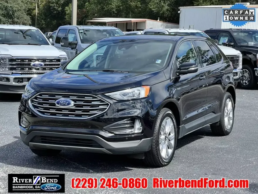 2024 Ford Edge Titanium photo 1
