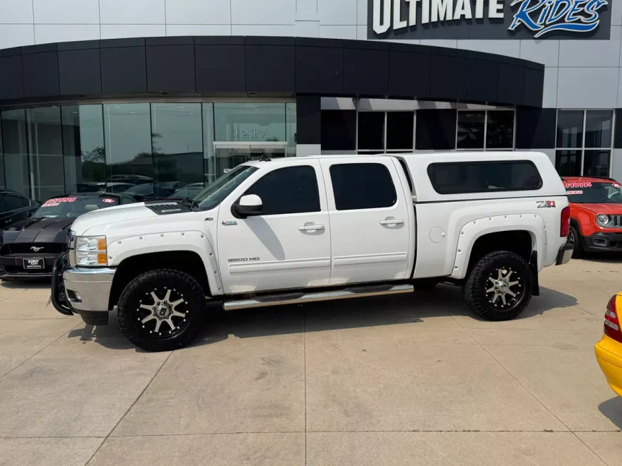 2011 Chevrolet Silverado 2500HD LTZ photo 1