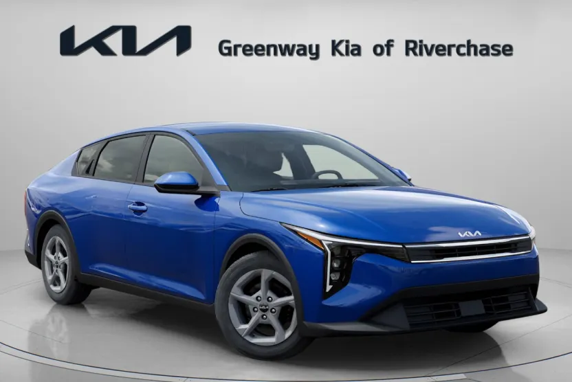 2025 Kia K4 LXS photo 1
