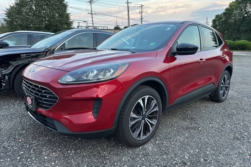 2021 Ford Escape SE photo 1