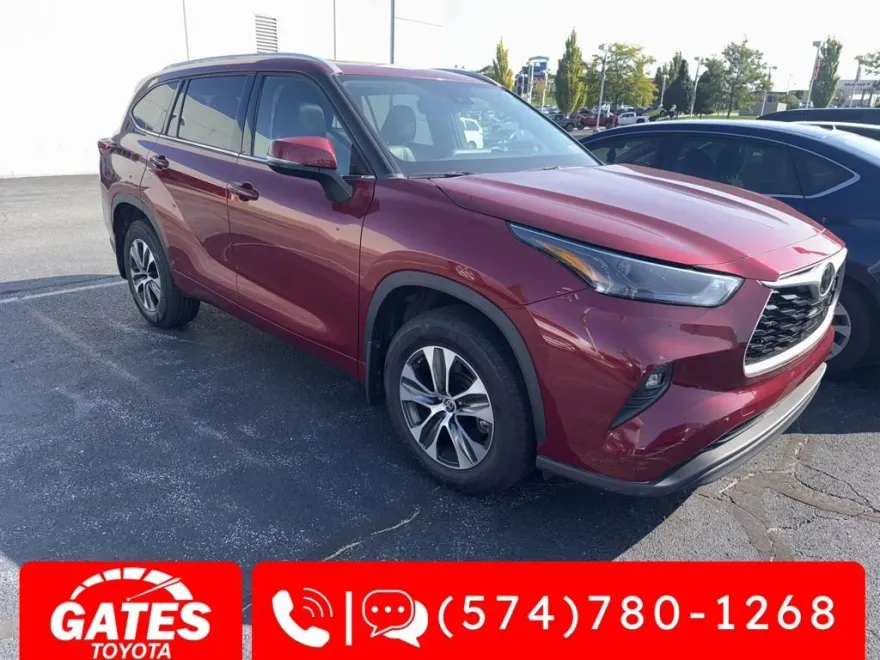 2022 Toyota Highlander XLE Sport photo 1