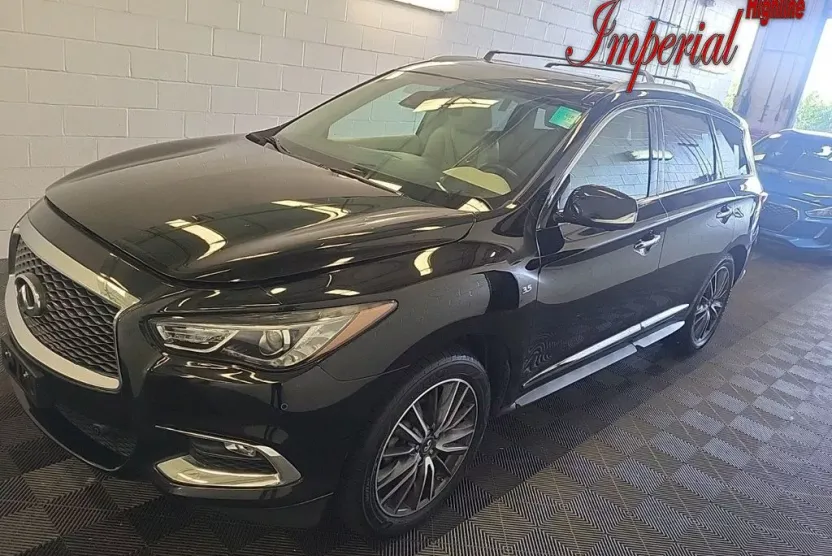 2017 Infiniti QX60 Premium Plus photo 1