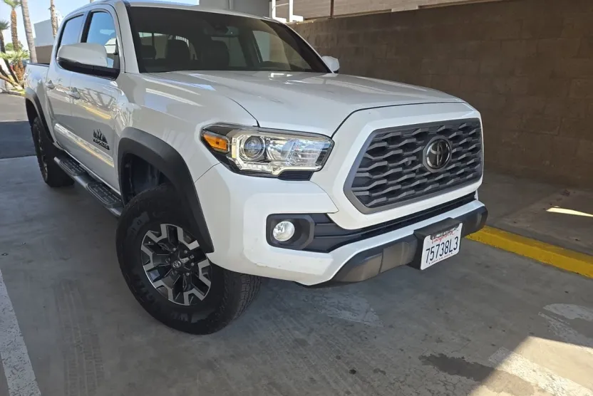 2022 Toyota Tacoma TRD Off-Road V6 SR photo 1